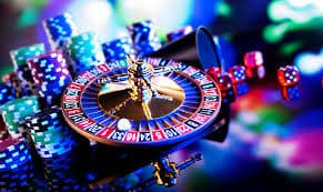 Live casino dealer table streamed in real time on fbm app for Filipino players